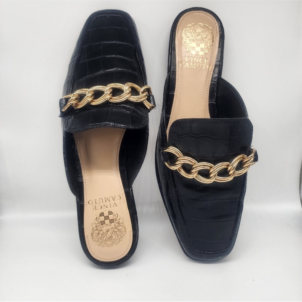 ❤️Vince Camuto Black Mules with Gold Chain Accent- Great condition